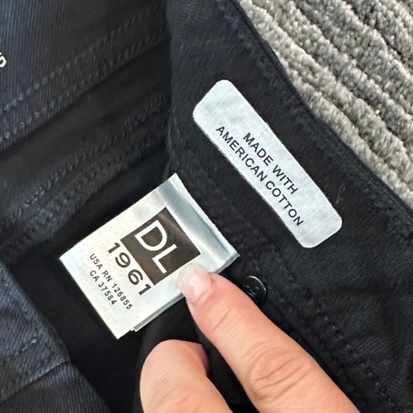 DL1961 Black Distressed Skinny Jeans - Picture 4 of 9